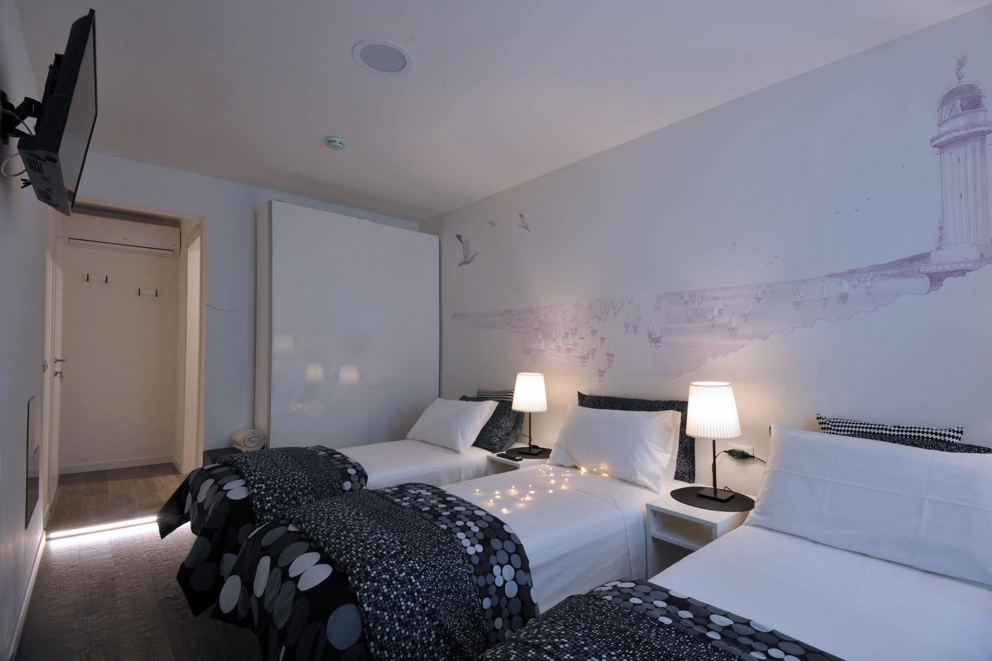 Residenza Corso Saba Hotel Trieste Luaran gambar