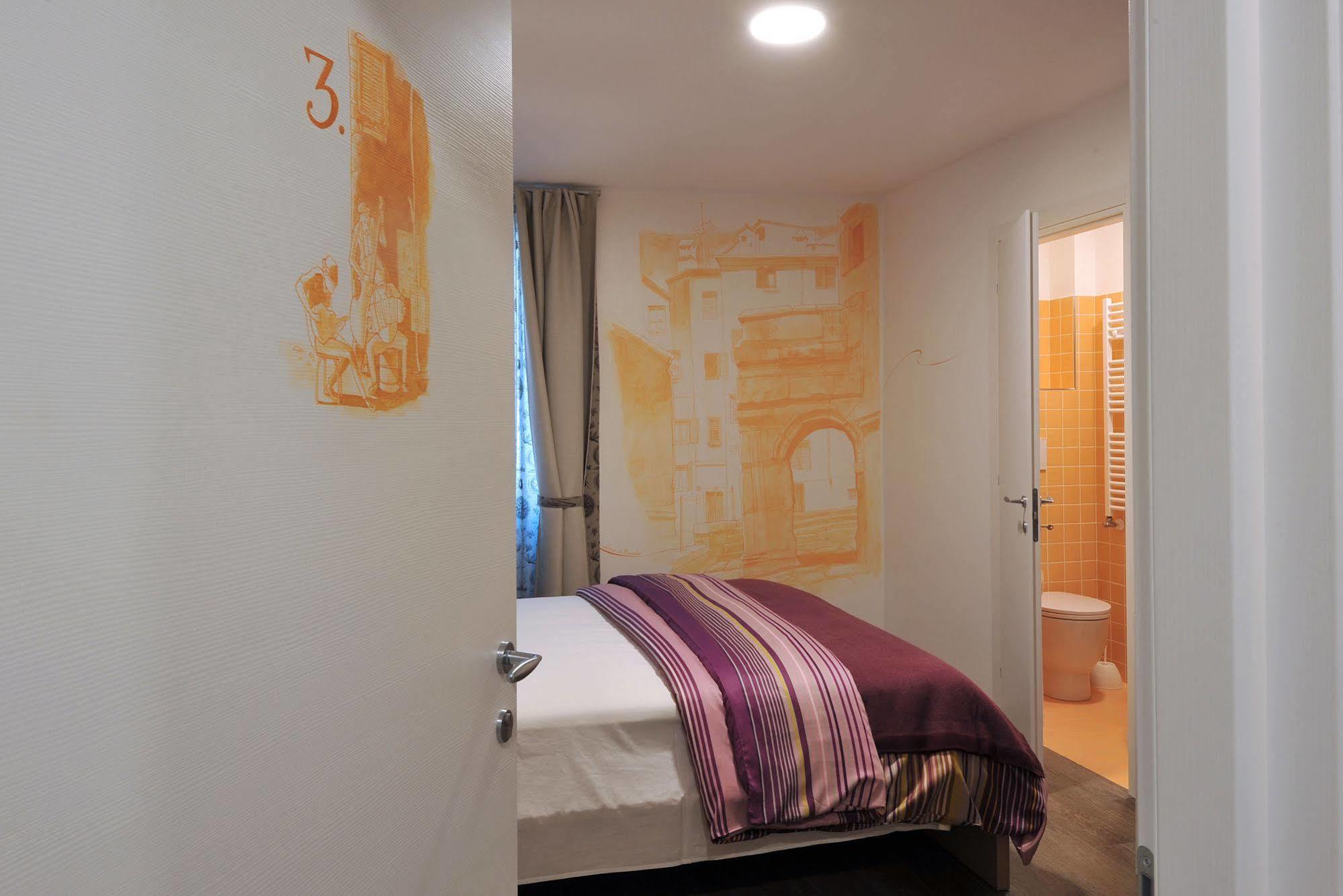 Residenza Corso Saba Hotel Trieste Luaran gambar