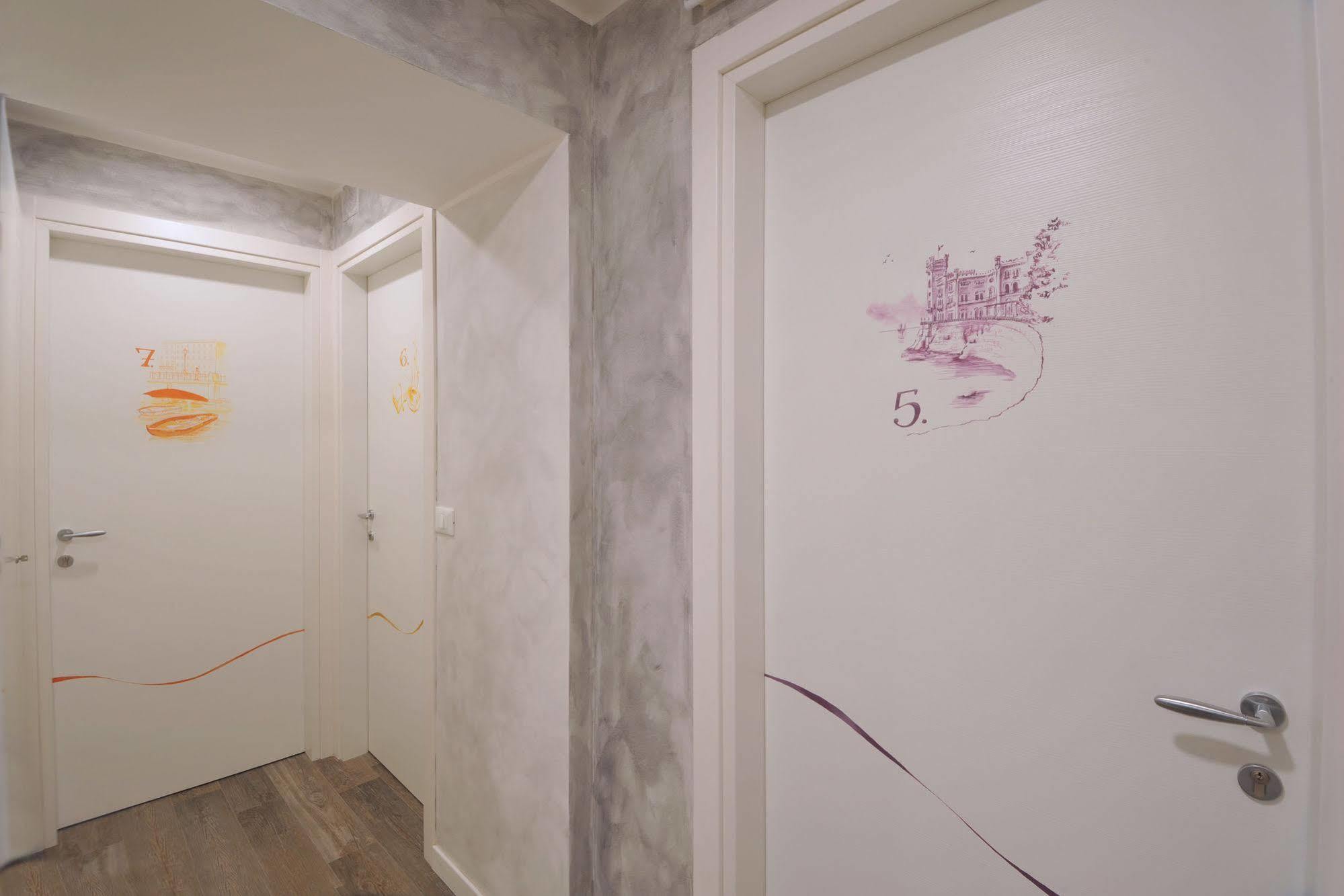 Residenza Corso Saba Hotel Trieste Luaran gambar
